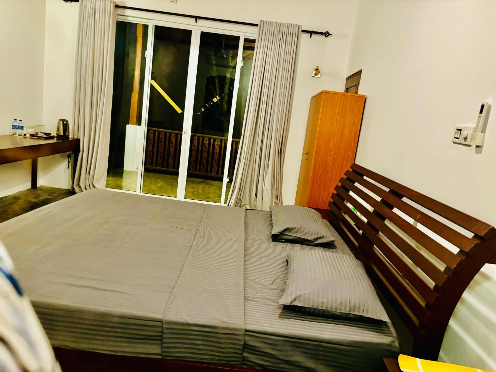 Blue Fox Hikkaduwa Hotel Екстериор снимка