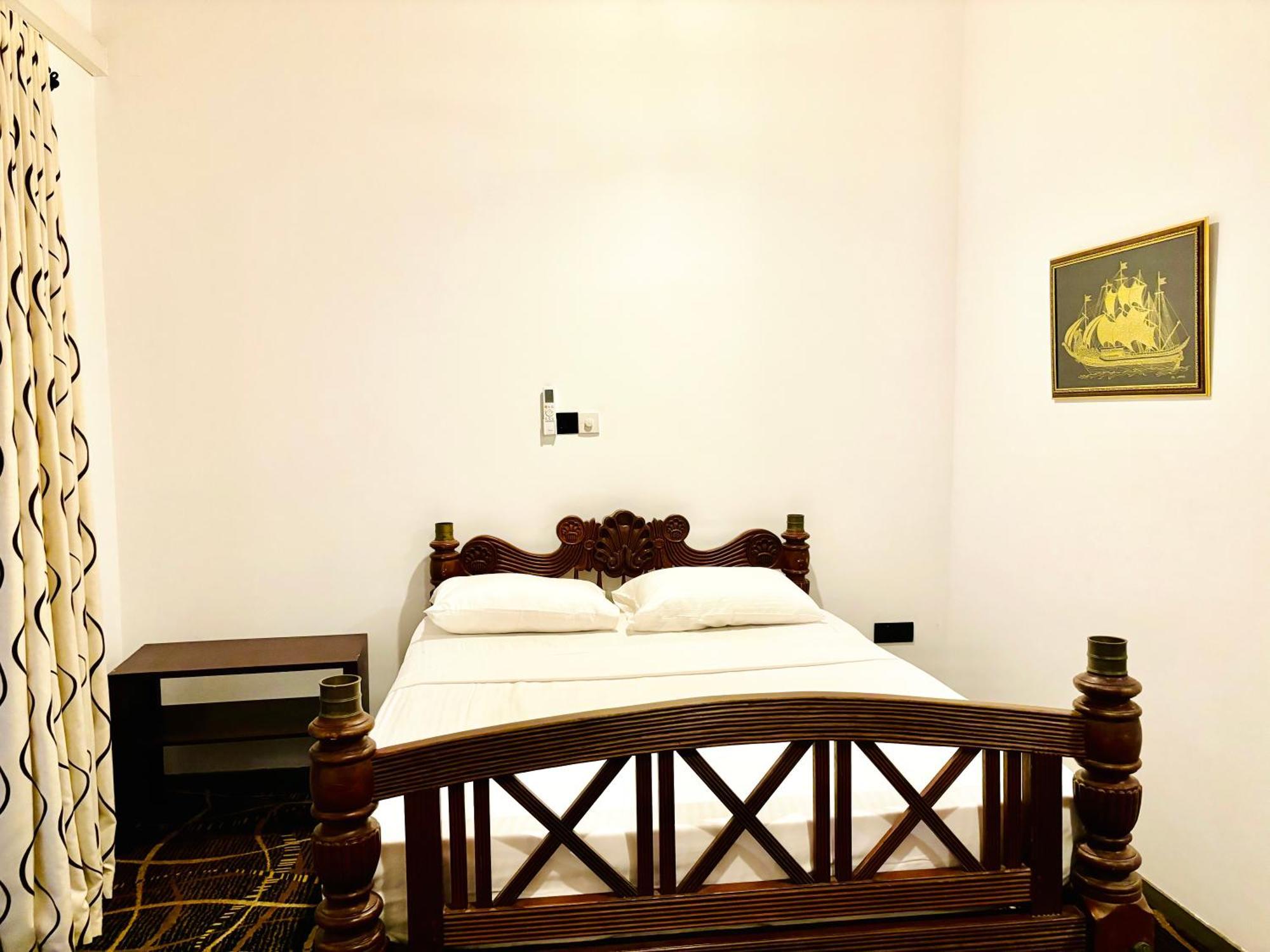 Blue Fox Hikkaduwa Hotel Екстериор снимка